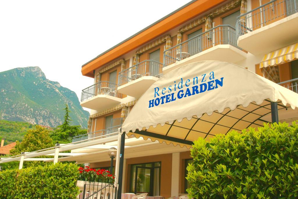 Residenza Hotel Garden Toscolano Maderno Kültér fotó