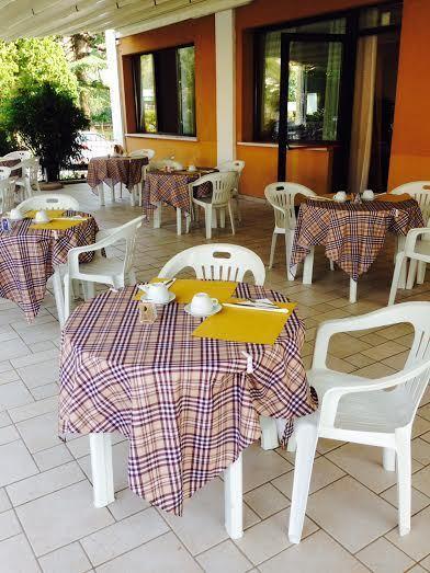 Residenza Hotel Garden Toscolano Maderno Kültér fotó